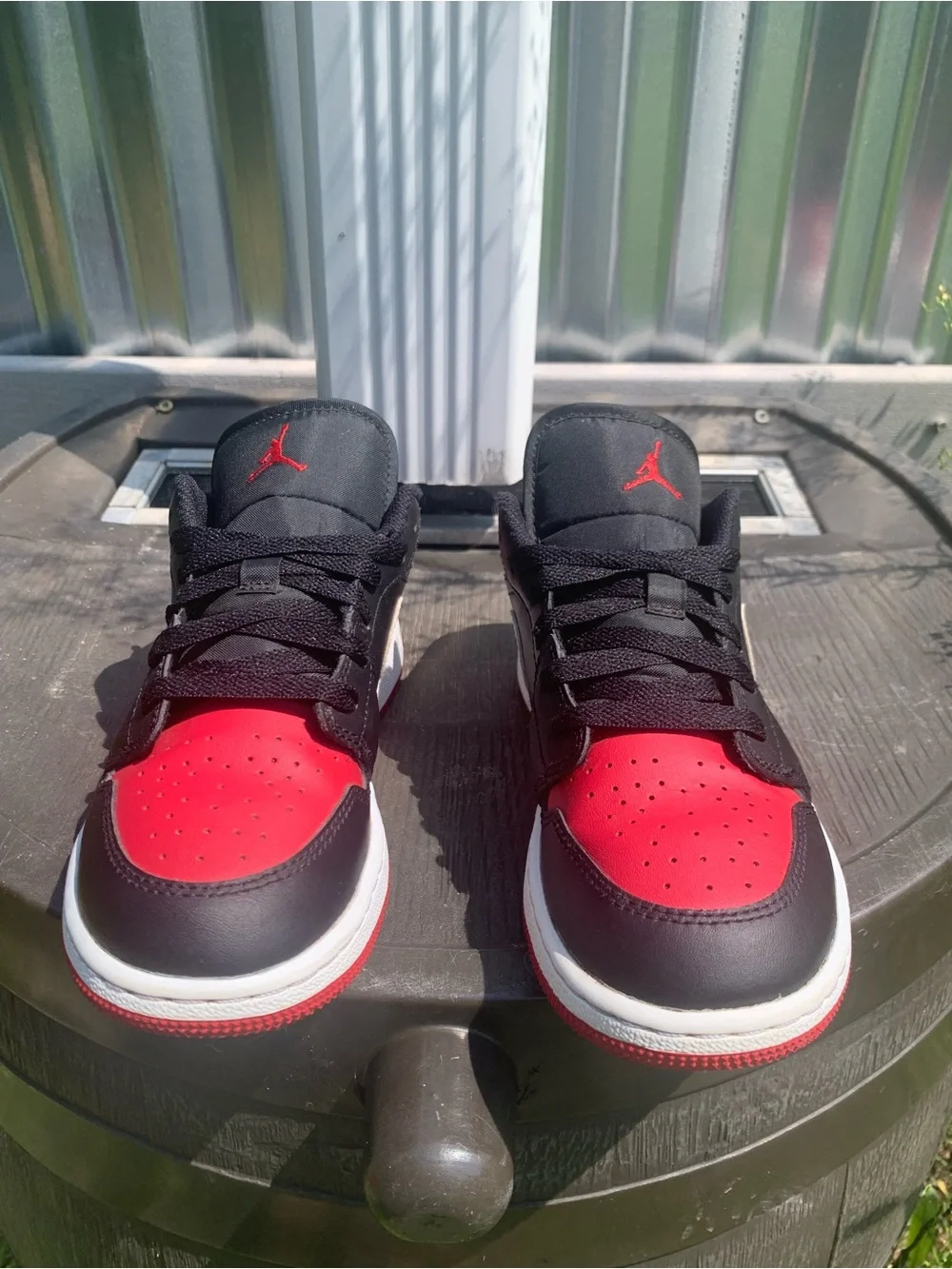 Nike Air Jordan 1 Low ‘Alternate Bred Toe’ Nike 553560-066 Size 4Y